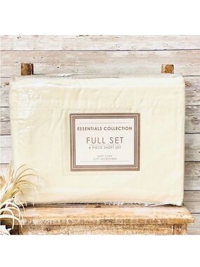 NWT Vintage Essentials Collection Full Sz Ivory  4 Pc Soft microfiber Sheet Set
